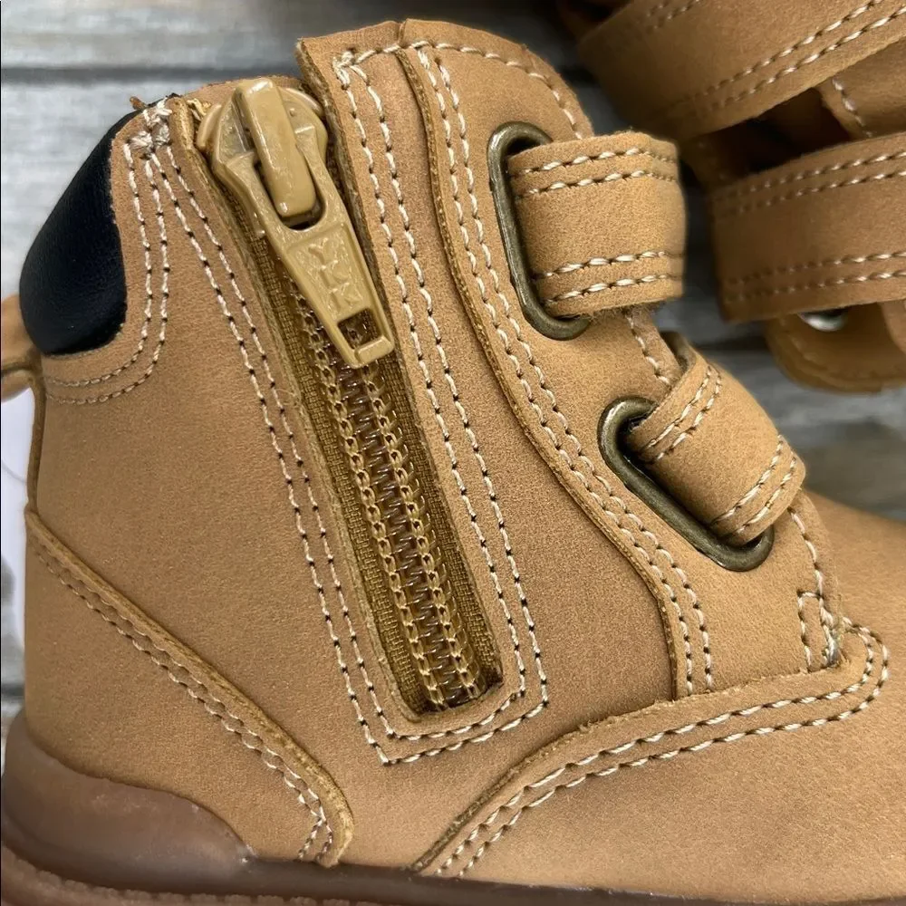 Baby Boys Tucker Boots Shoes Size 4